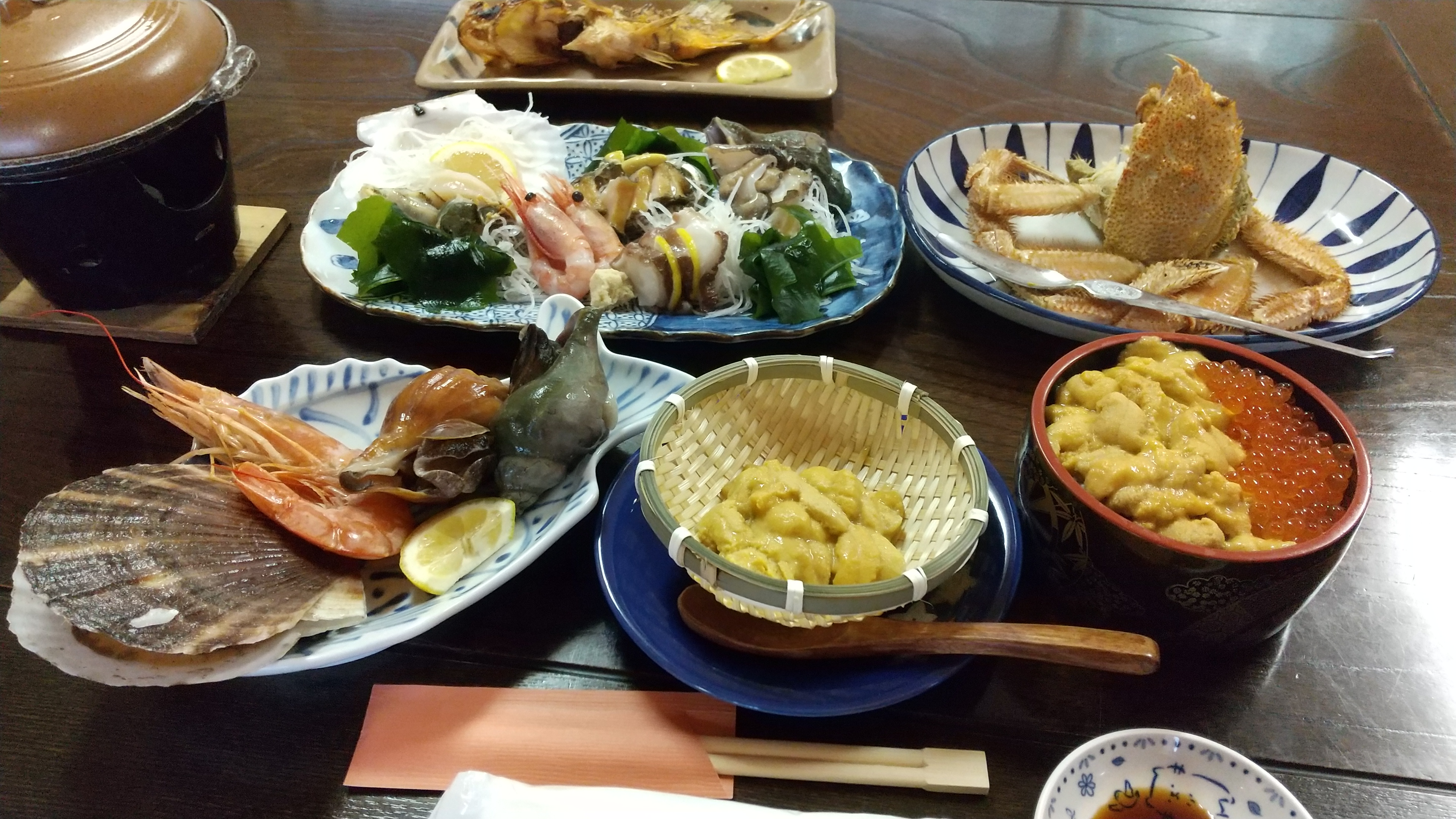 イクラ丼とうに丼